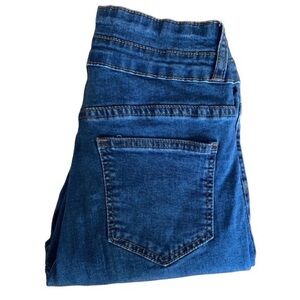 SHEIN Woman’s Two Buttons Up Jeans Blue Jeans Pants Skinny Slim leg Size Medium